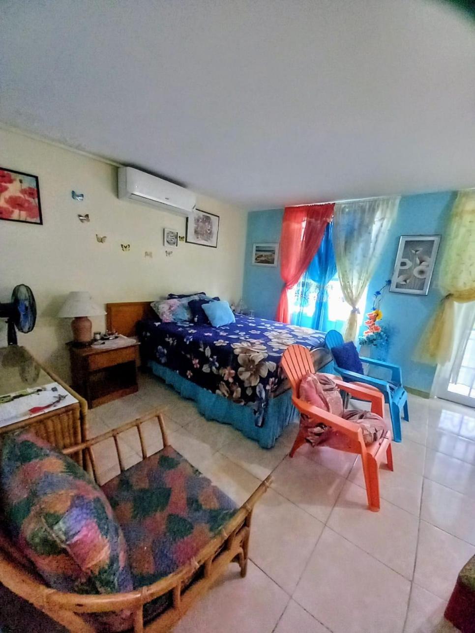 Seacastle Deluxe Studio Montego Bay Extérieur photo